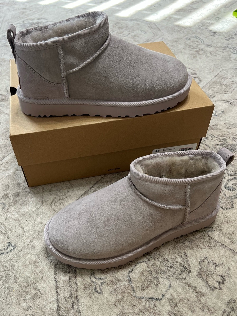 Women’s Classic Ultra Mini  1116109 Pale Smoke